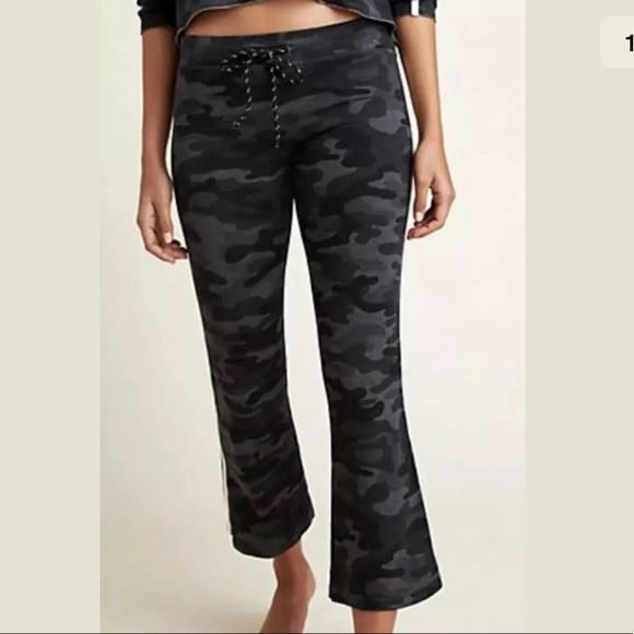 sundry kick flare pant